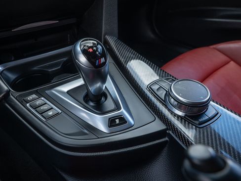 Used 2018 BMW M3 Base image 48