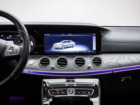 Used 2017 Mercedes-Benz E 300 image 15