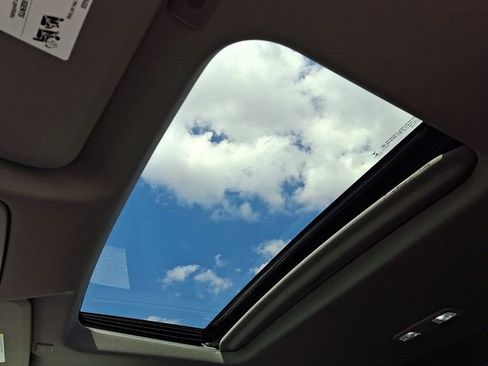 Used 2022 Chevrolet Silverado 1500 LT Trail Boss w/ LT Trail Boss Premium Package image 15