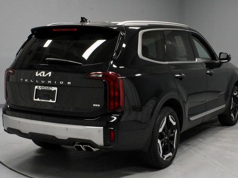 Used 2023 Kia Telluride S w/ S Sunroof Package AWD/4WD image 12