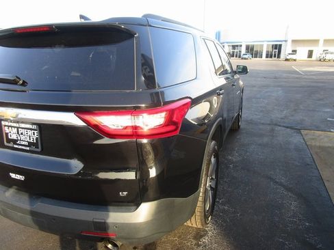 Used 2020 Chevrolet Traverse LT w/ LT Premium Package image 5
