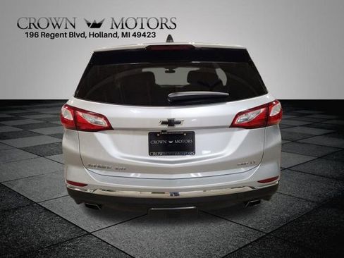 Used 2018 Chevrolet Equinox LT image 4