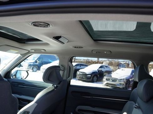 Used 2026 Kia EV9 Wind image 19