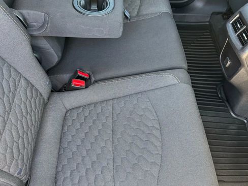 Used 2018 Chevrolet Equinox LT image 44