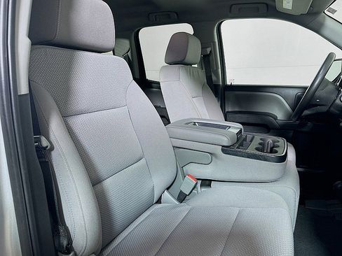 Used 2019 Chevrolet Silverado 1500 Custom w/ Custom Convenience Package image 24