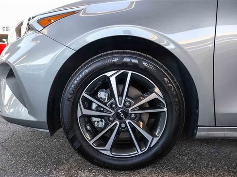 Used 2024 Kia Forte LXS image 11