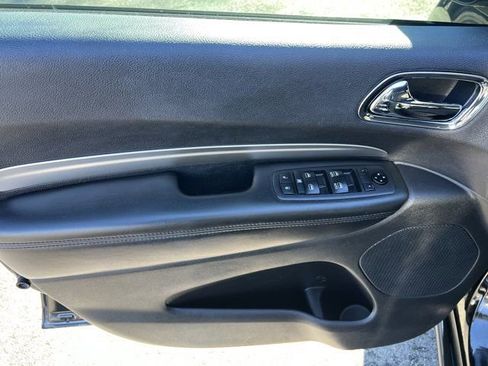 Used 2018 Dodge Durango SXT w/ Quick Order Package 2BB image 13