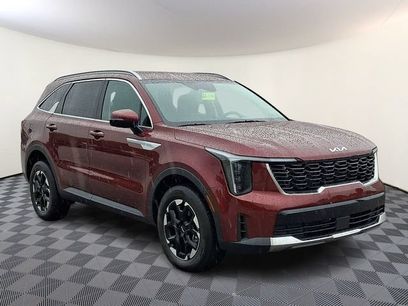 Used 2025 Kia Sorento S