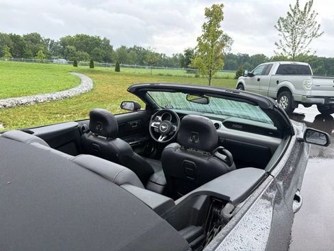 Used 2020 Ford Mustang GT Premium RWD image 12