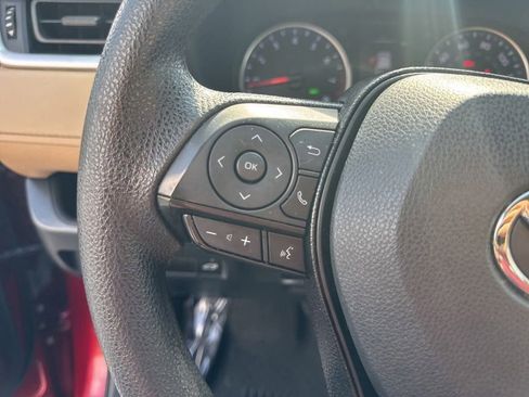 Used 2021 Toyota RAV4 XLE image 27