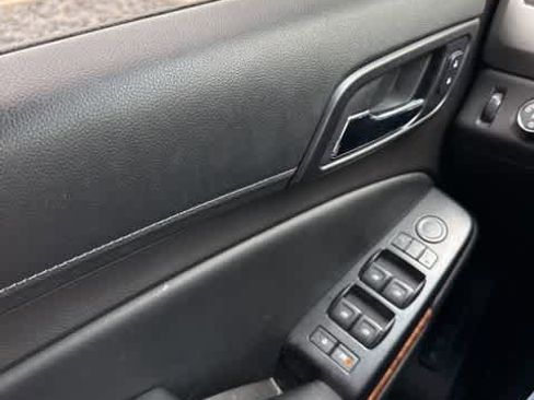 Used 2016 Chevrolet Tahoe LTZ AWD/4WD image 19