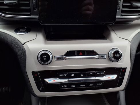 Certified 2023 Ford Explorer XLT w/ Equipment Group 202A image 16