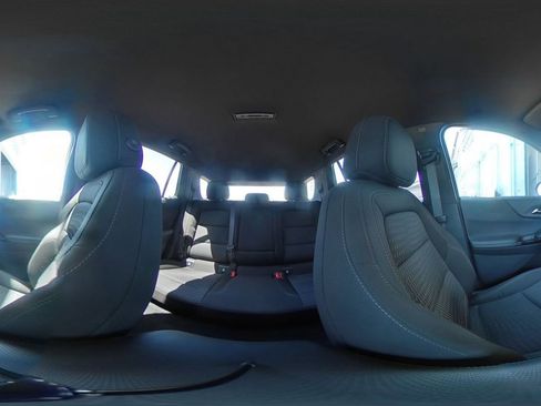 Used 2025 Chevrolet Equinox LT FWD image 43