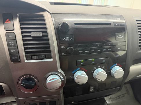 Used 2010 Toyota Tundra 4x4 Double Cab image 28