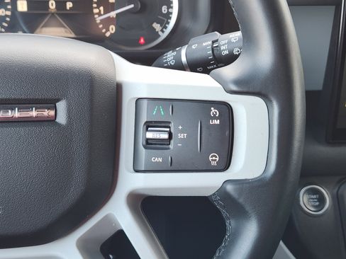 Certified 2023 Land Rover Defender 110 SE image 32