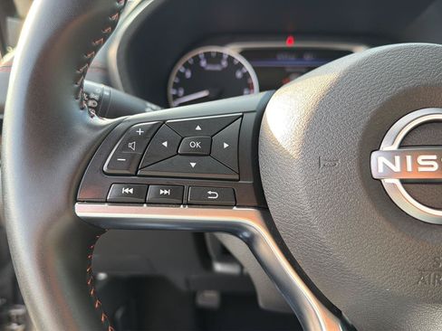 Used 2025 Nissan Sentra SR FWD image 21
