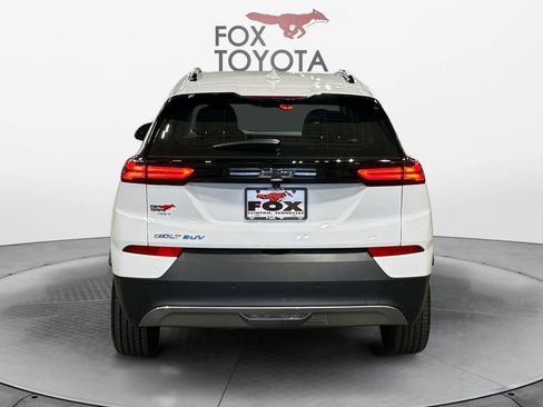 Used 2023 Chevrolet Bolt EUV LT w/ Convenience Package image 5