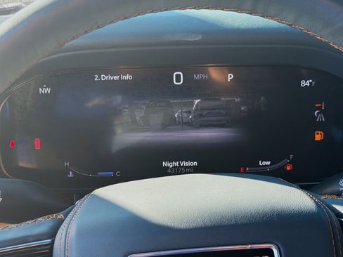 Used 2024 Jeep Grand Wagoneer Series III w/ Rear Seat Video Group 1 image 11