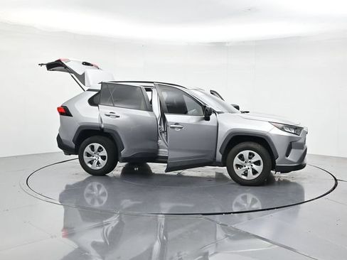 Used 2019 Toyota RAV4 LE w/ Carpet Mat Package FWD image 51