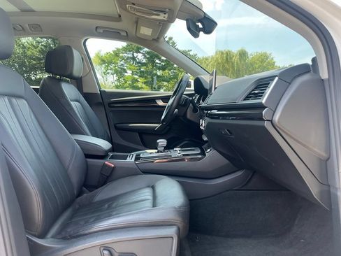 Used 2018 Audi Q5 2.0T Premium Plus w/ Premium Plus Package AWD/4WD image 30