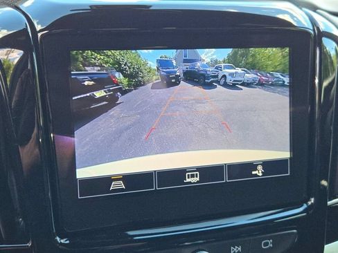 Certified 2023 Chevrolet Traverse LT AWD/4WD image 35