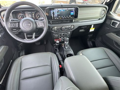 New 2026 Jeep Gladiator Mojave image 19