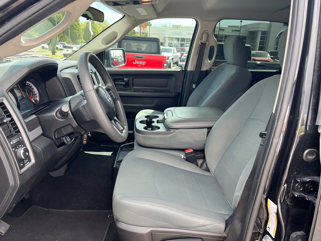 Used 2018 RAM 1500 Express w/ Black Ram 1500 Express Group RWD image 25