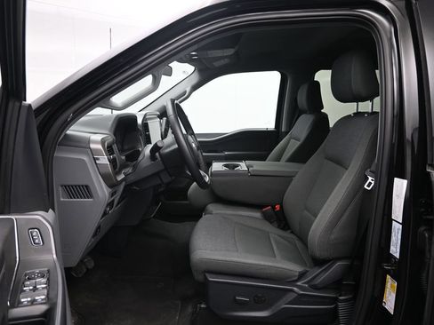 Used 2025 Ford F150 XLT w/ Equipment Group 301A Standard AWD/4WD image 21