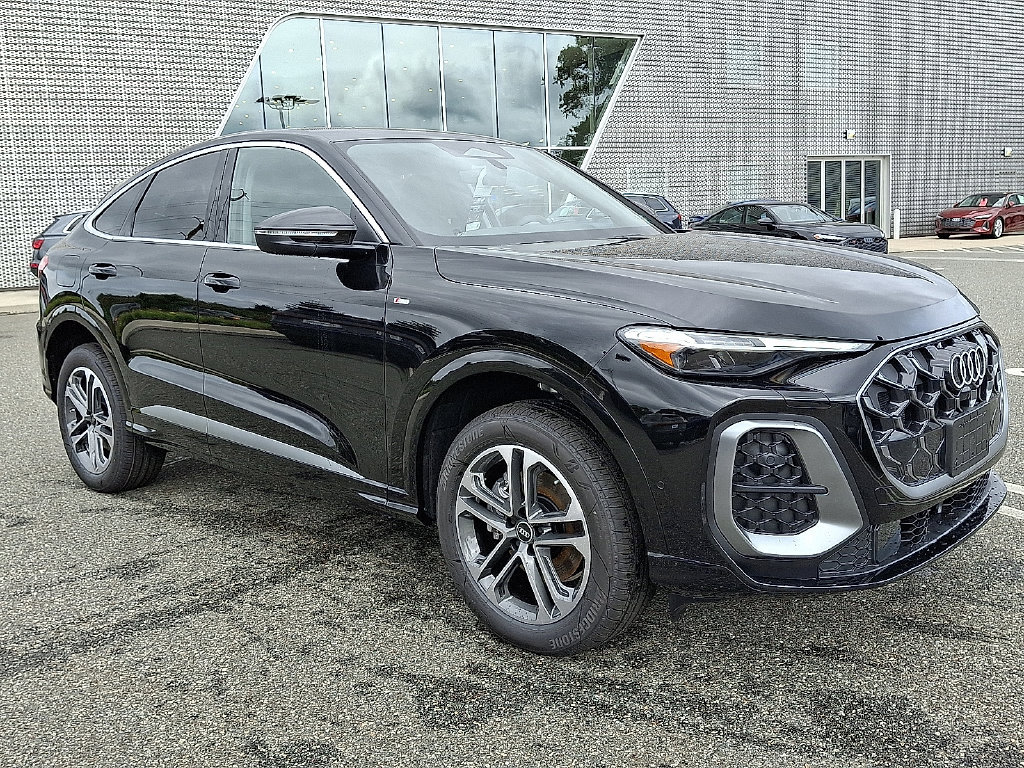 New 2026 Audi Q5 Premium Plus AWD/4WD image 1