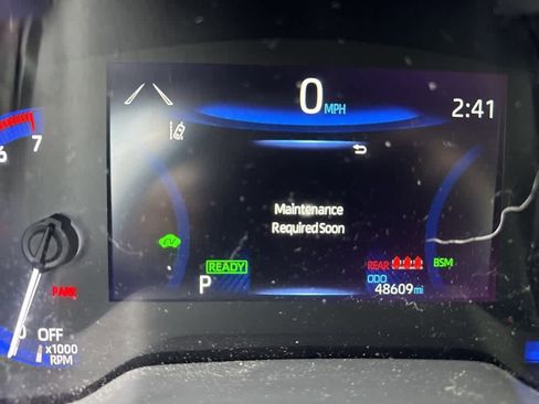 Used 2022 Toyota Corolla LE w/ Premium Interior Package image 2