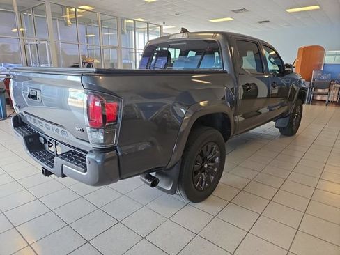 Used 2023 Toyota Tacoma Limited w/ Nightshade Package AWD/4WD image 8
