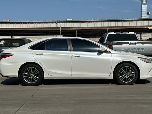 Used 2016 Toyota Camry SE FWD image 9