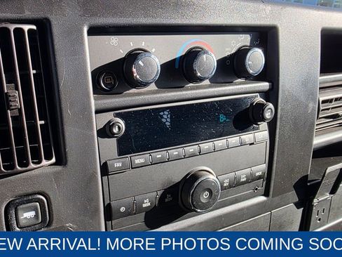Used 2024 GMC Savana 2500 w/ Driver Convenience Package image 19