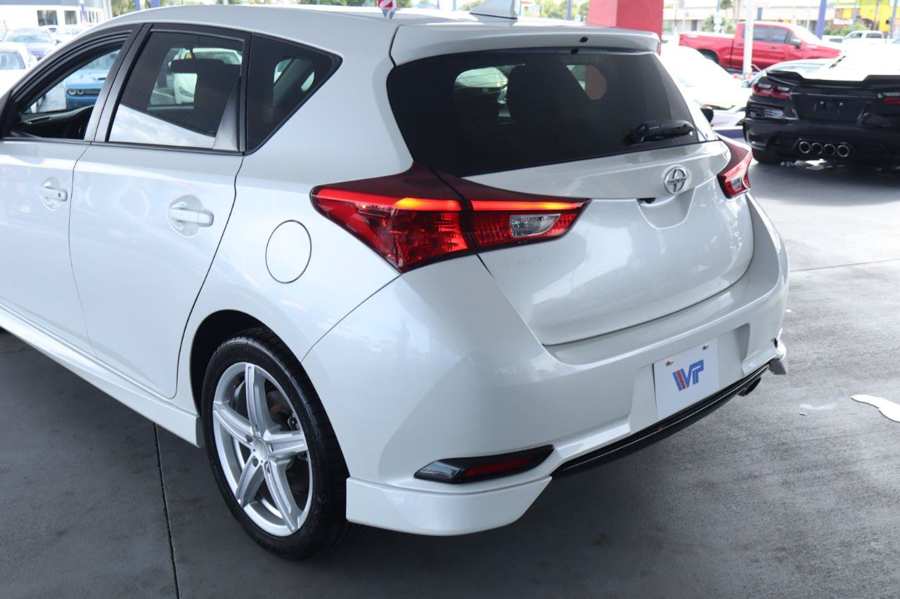 Used 2016 Scion iM FWD image 9