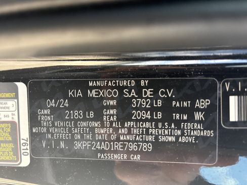 Used 2024 Kia Forte LXS w/ LXS Technology Package FWD image 5