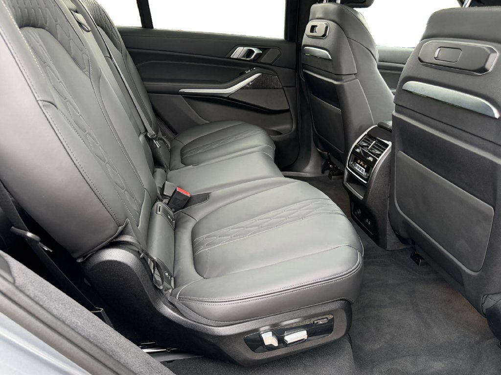 Used 2024 BMW X7 M60i w/ Executive Package AWD/4WD image 9