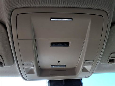 Used 2017 GMC Sierra 3500 SLT w/ Duramax Plus Package image 16