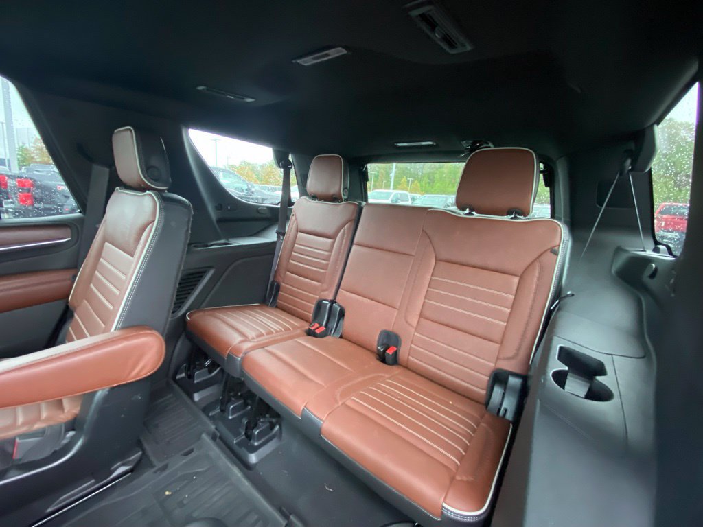 Used 2023 GMC Yukon Denali Ultimate AWD/4WD image 25