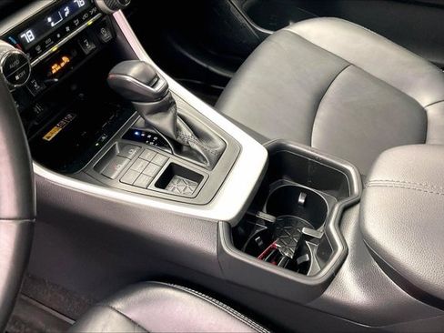 Used 2023 Toyota RAV4 XLE Premium image 17