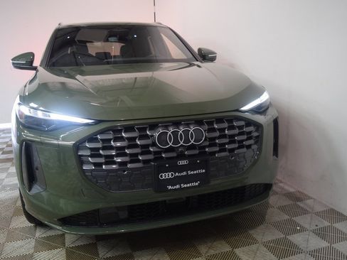 New 2025 Audi Q5 Prestige image 2