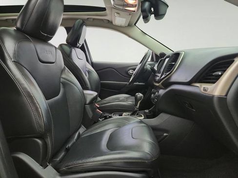Used 2016 Jeep Cherokee Limited AWD/4WD image 29
