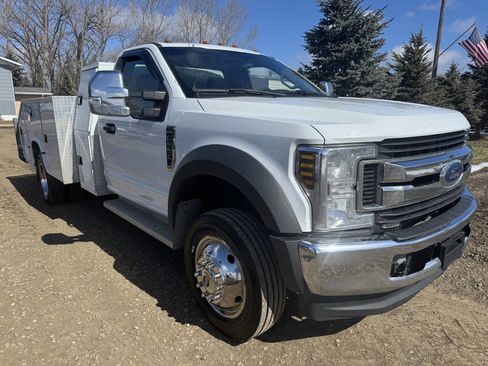 Used 2018 Ford F550 4x4 Regular Cab Super Duty image 2