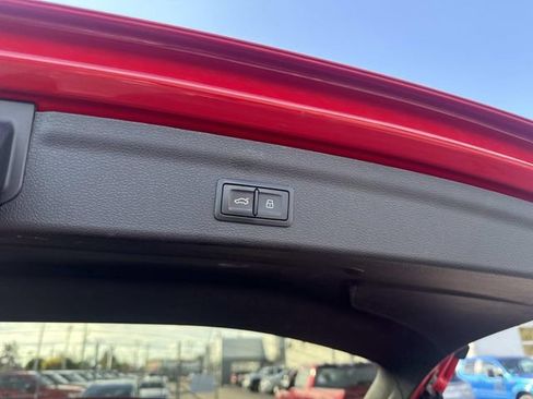 Used 2023 Audi Q3 2.0T Premium image 9