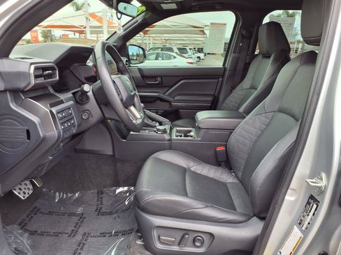Certified 2025 Toyota 4Runner TRD Sport Premium AWD/4WD image 18