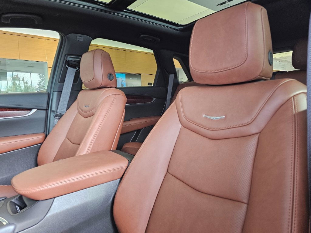 New 2026 Cadillac XT5 Premium Luxury w/ Driver Assist Package AWD/4WD image 23