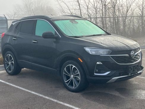 Used 2021 Buick Encore GX Select image 2