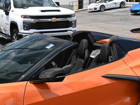Used 2023 Chevrolet Corvette Z06 w/ Stealth Interior Trim Package RWD image 29