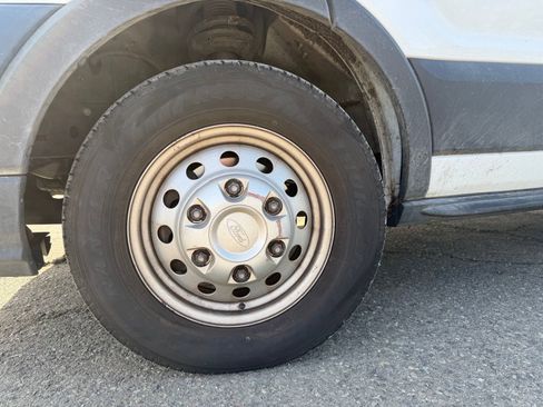 Used 2023 Ford Transit 250 Medium Roof AWD w/ Load Area Protection Package image 9