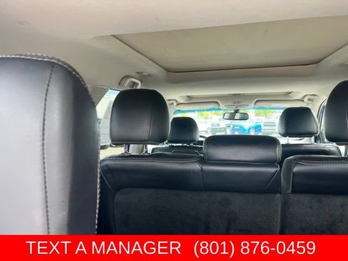 Used 2020 Nissan Pathfinder Platinum AWD/4WD image 12