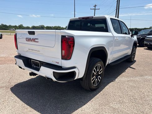 Used 2024 GMC Sierra 1500 AT4 w/ Technology Package AWD/4WD image 6